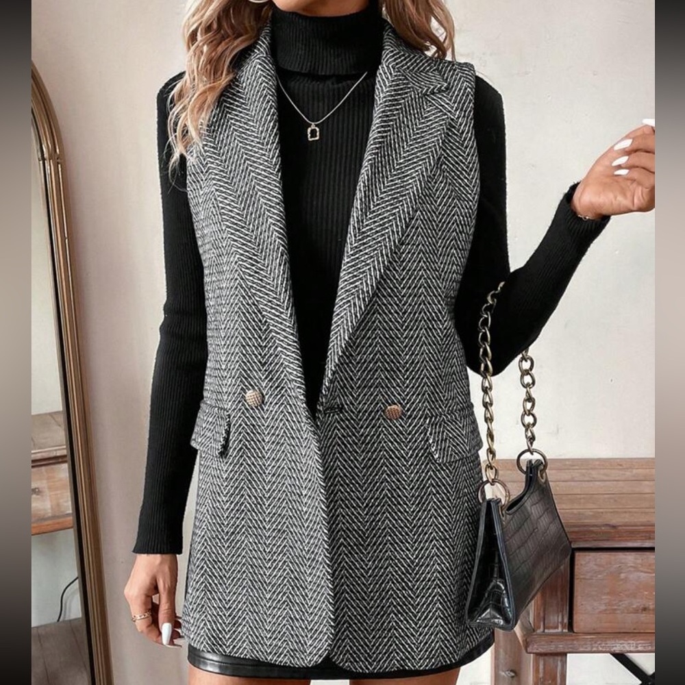 Women's Sleeveless Herringbone Tweed Blazer